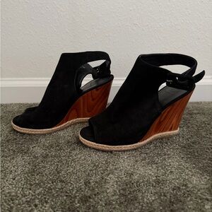 Tory Burch Black Raya Suede Sandals - Size 7